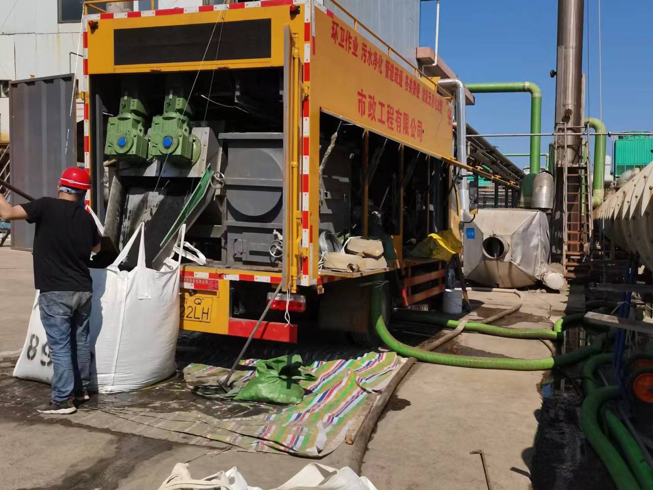 袁州淤泥压干处理